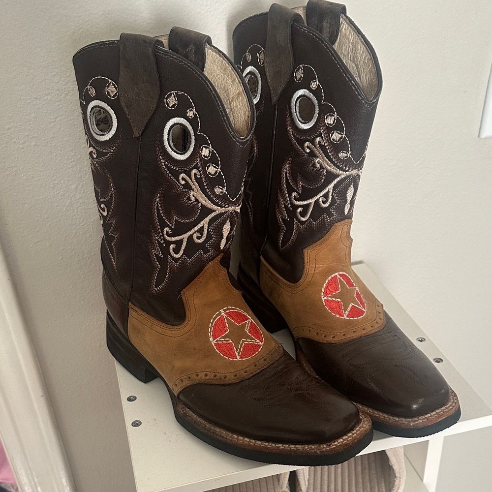 Western Cowboy Boots - Brown and Tan